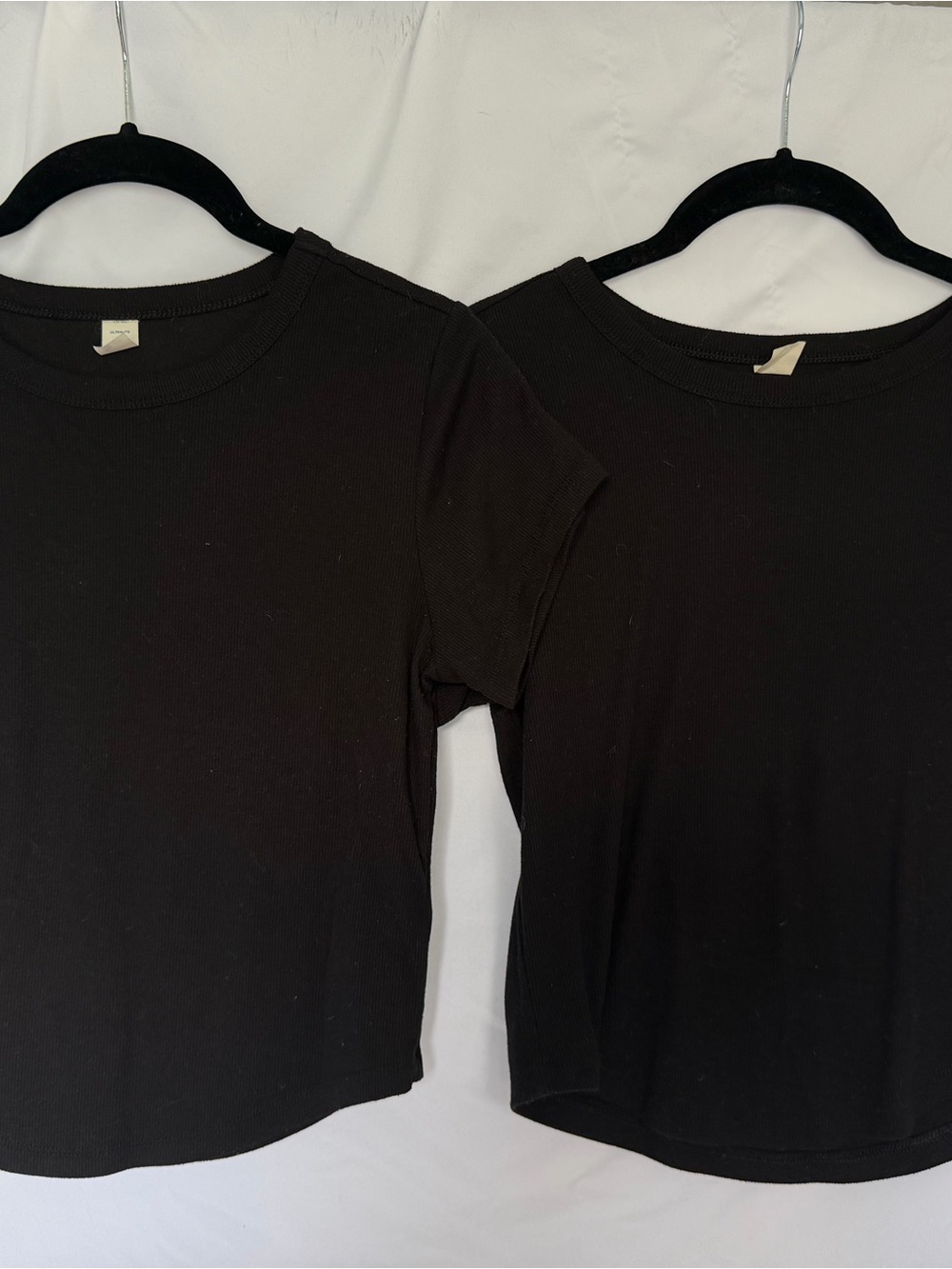 Old Navy Black Women's Ribbed Cropped Short Sleeve Crew Tee Set of 2